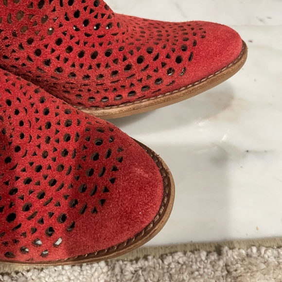 Jeffrey Campbell red-orange suede cutout design booties sz 9.5 - Picture 3 of 14